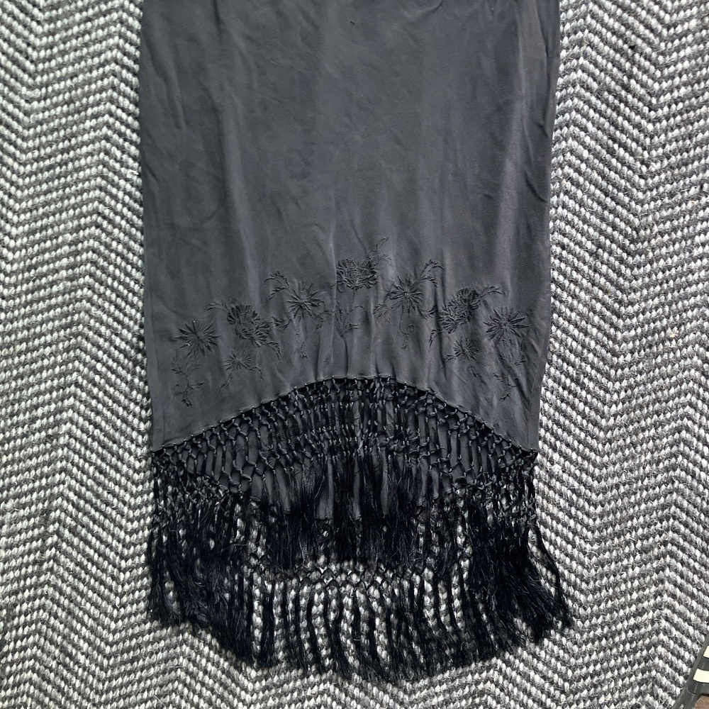 90s Vintage - LAUNDRY by Shelli Segal - Fringe Silk Skirt